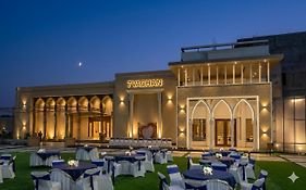 7 Vachan Lawns And Banquet